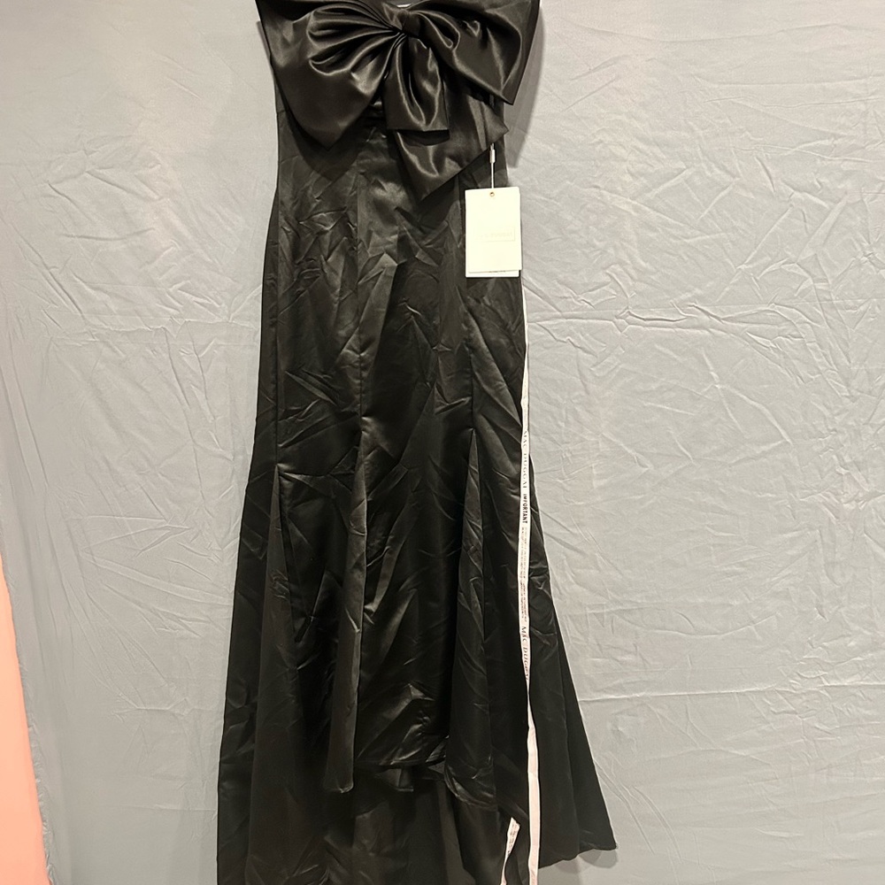 Mac Duggal Strapless Black Gown with Bow